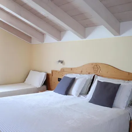Villa Agriturismo La Canonica à Brez Extérieur photo